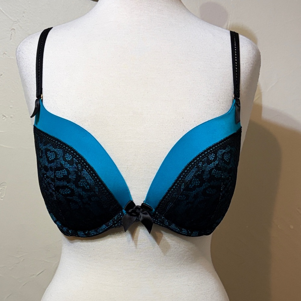 Victoria's Secret Teal/Black very sexy plunge